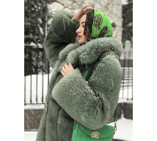 Шелковый платок "Божьи коровки" зеленый